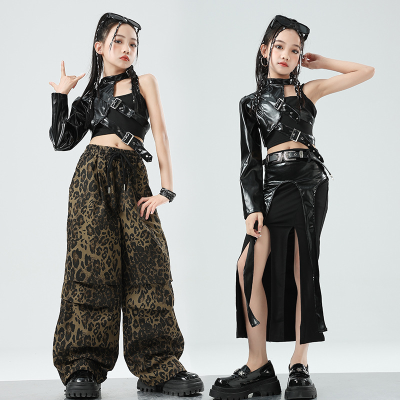أوفرول جلدي جديد للفتيات لرقص  - مراجعة Leather Work Overalls وسعره